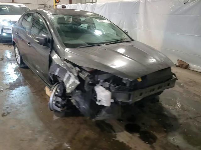 2015 Ford Focus Se VIN: 1FADP3F26FL258804 Lot: 80815355