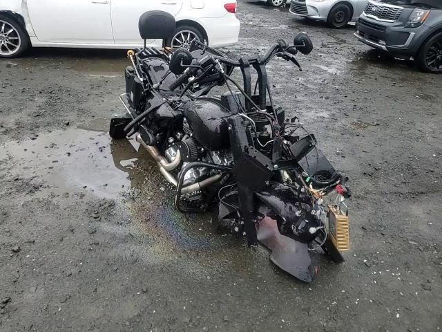 2011 Harley-Davidson Flhx VIN: 1HD1KB418BB624387 Lot: 81211325