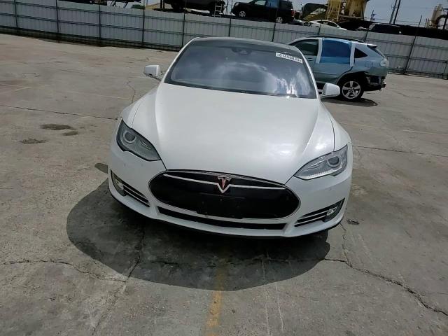 2016 Tesla Model S VIN: 5YJSA1E22GF129262 Lot: 81450835