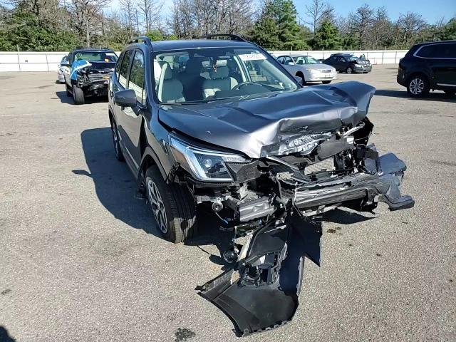 2022 Subaru Forester Premium VIN: JF2SKAEC1NH476392 Lot: 70849825