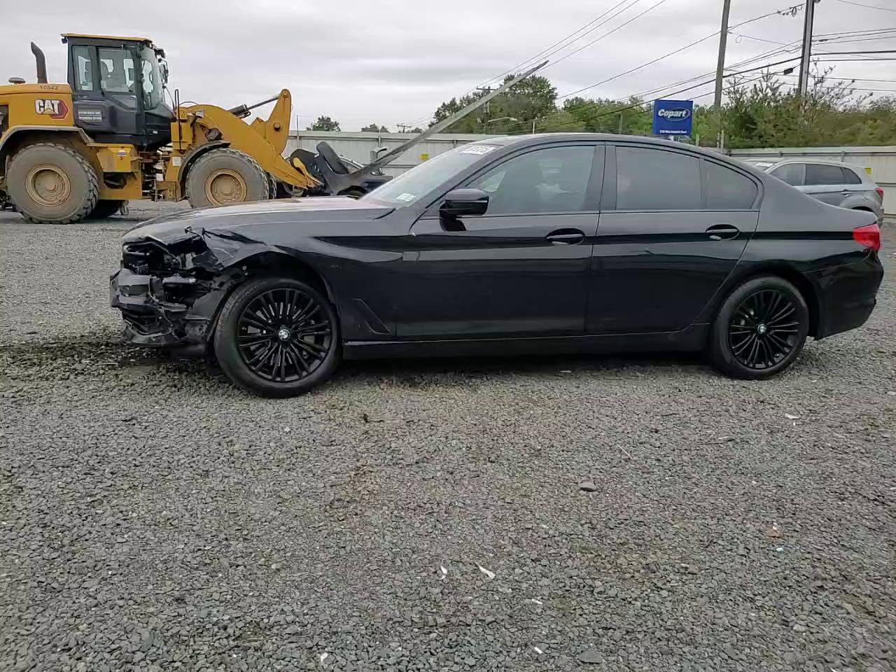 Фото: WBAJA7C54KG912736