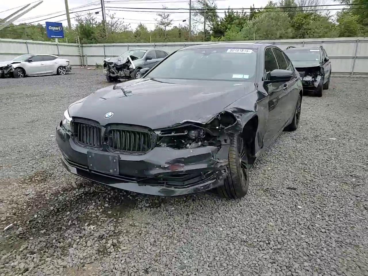 Фото: WBAJA7C54KG912736