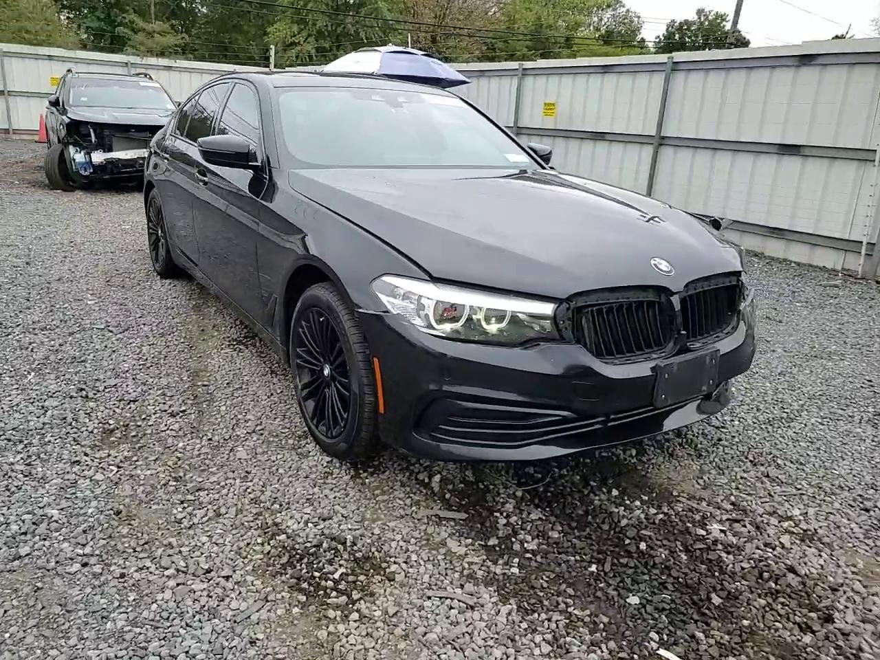 Фото: WBAJA7C54KG912736