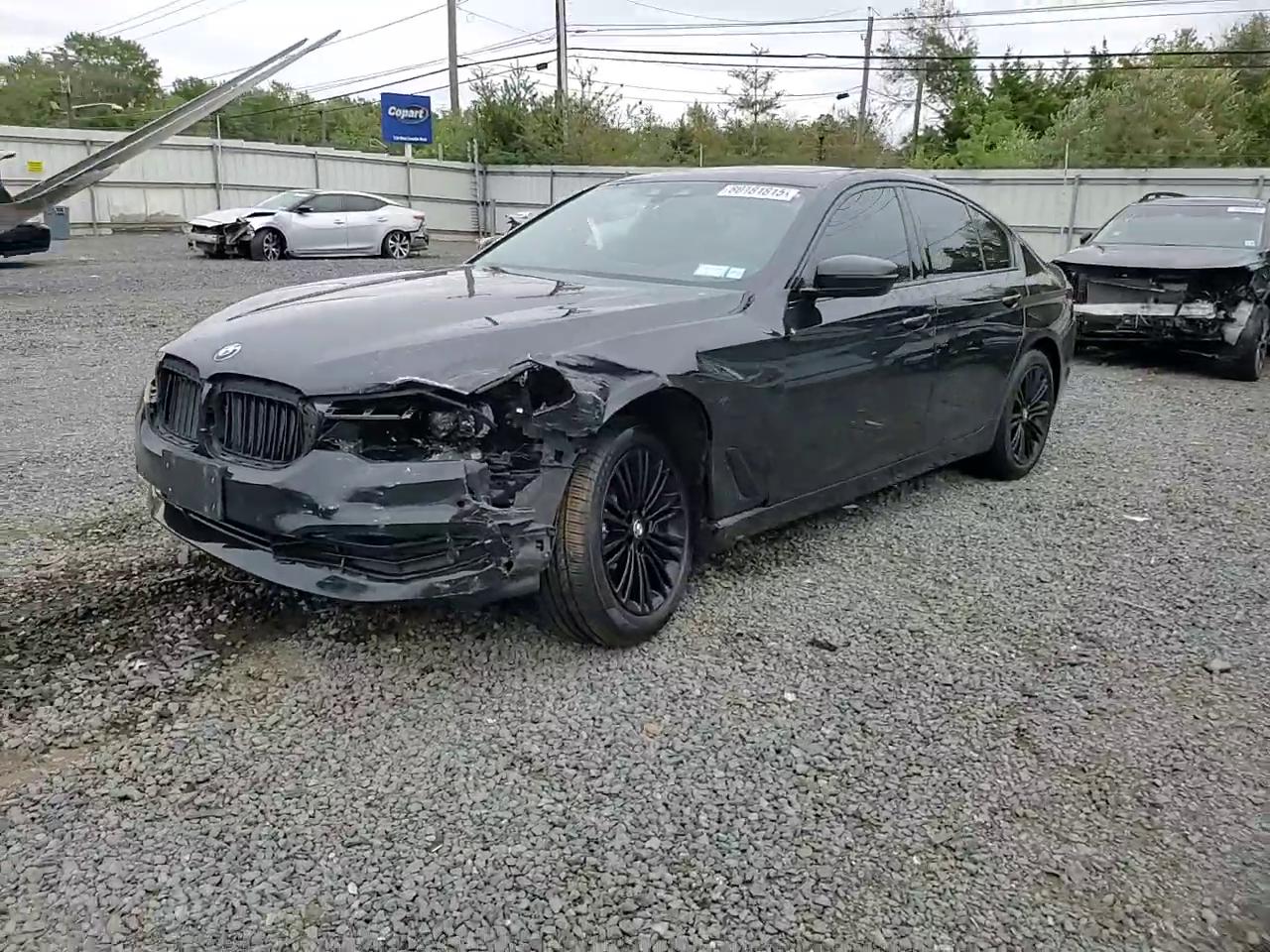 Фото: WBAJA7C54KG912736