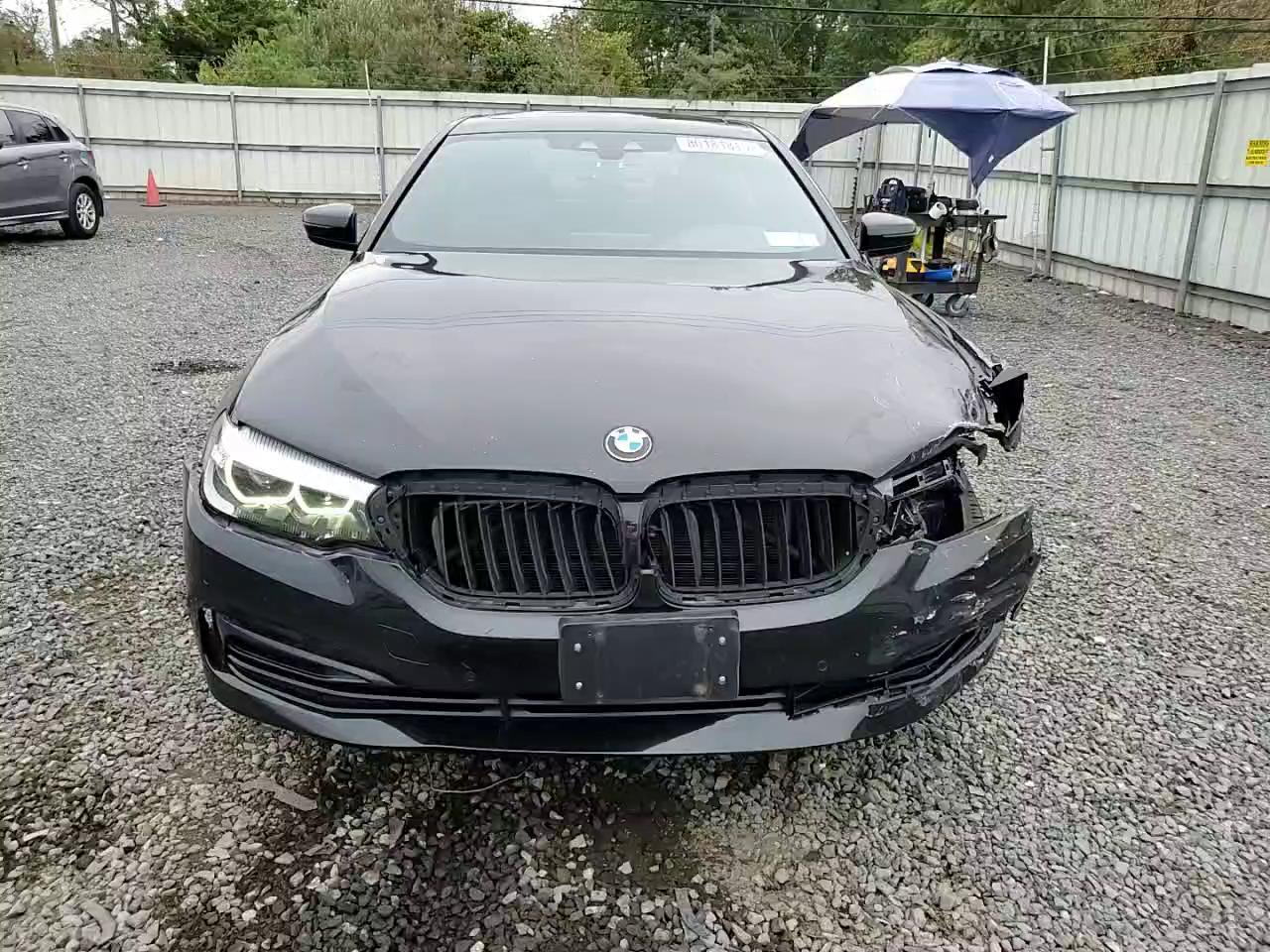 Фото: WBAJA7C54KG912736