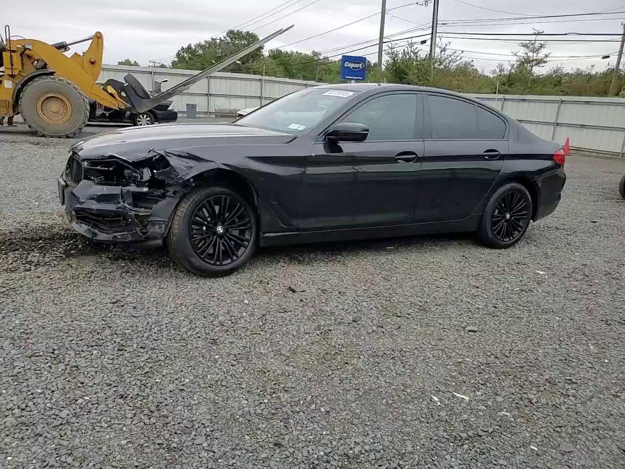 Фото: WBAJA7C54KG912736