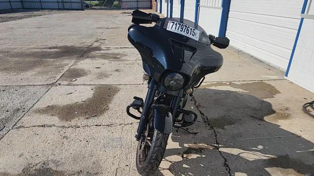 2023 Harley-Davidson Flhxst VIN: 1HD1ABL1XPB611247 Lot: 71797615