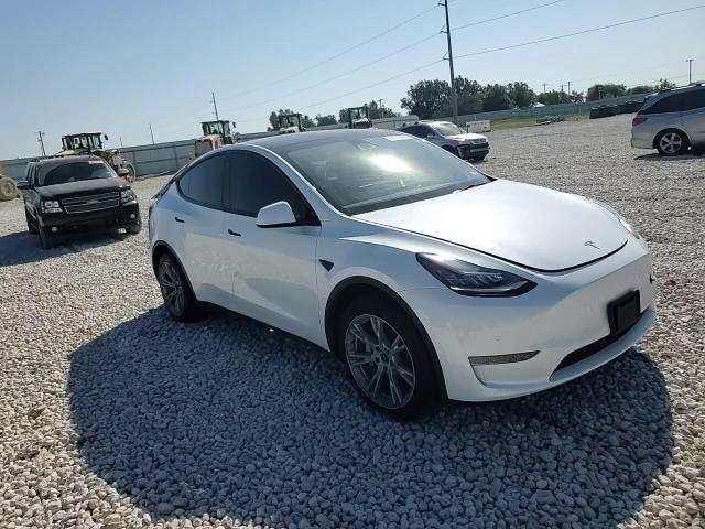 2022 Tesla Model Y VIN: 7SAYGDEE6NA011927 Lot: 84187255