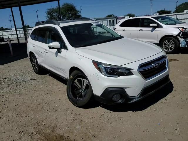 2018 Subaru Outback 2.5I Limited VIN: 4S4BSANC2J3255370 Lot: 81046965