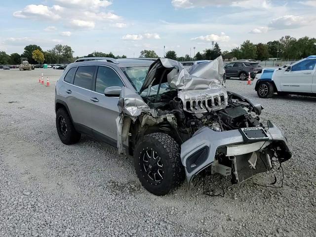 2019 Jeep Cherokee Latitude VIN: 1C4PJMCBXKD355821 Lot: 81010105