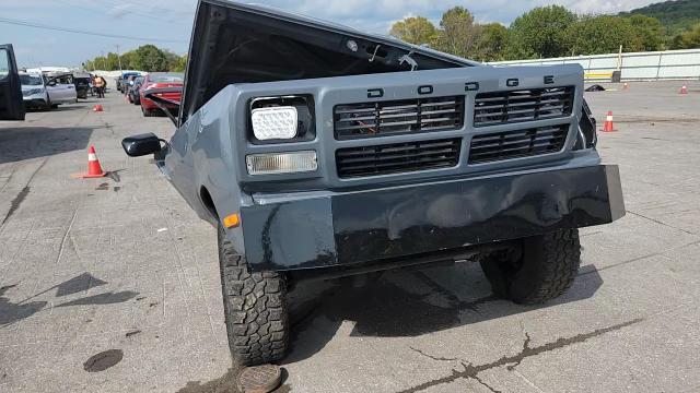1992 Dodge W-Series W150 VIN: 1B7HM16X0NS607433 Lot: 71543145