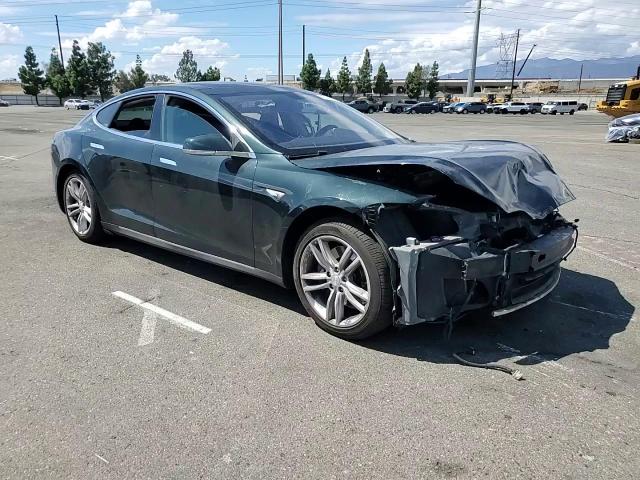 2013 Tesla Model S VIN: 5YJSA1DP8DFP04280 Lot: 70706575
