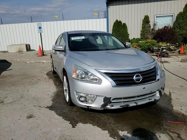 2013 Nissan Altima 3.5S VIN: 1N4BL3AP1DN438098 Lot: 81217425