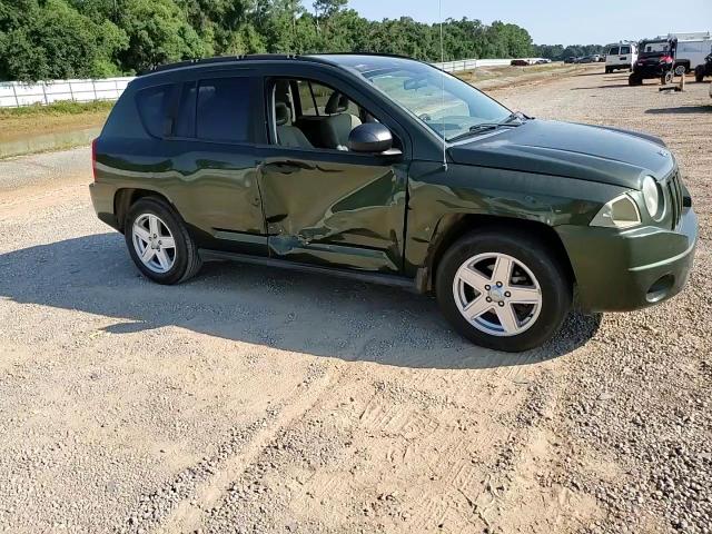 2007 Jeep Compass VIN: 1J8FT47W27D315204 Lot: 80205875