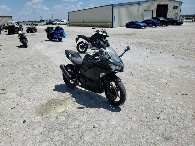 2022 Kawasaki Ex400 VIN: JKAEXKG1XNDAH2165 Lot: 71222635