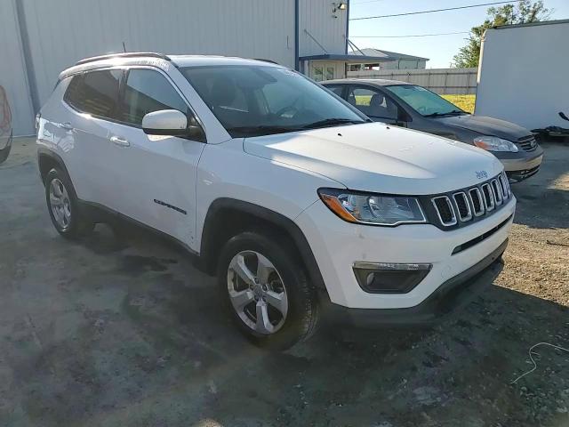 2018 Jeep Compass Latitude VIN: 3C4NJDBB7JT483368 Lot: 84019705