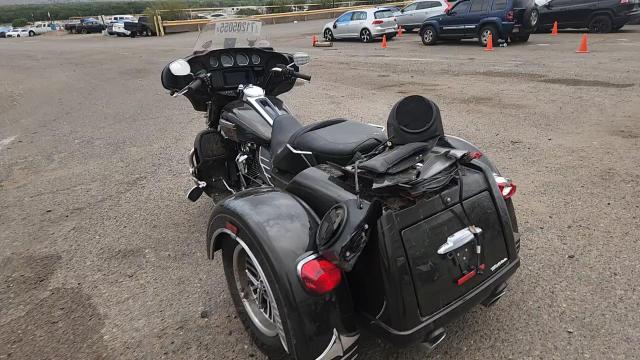 2020 Harley-Davidson Flhtcutg VIN: 1HD1MAF17LB855378 Lot: 71205055