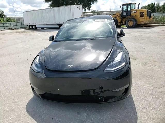 2024 Tesla Model Y VIN: 7SAYGDEF1RA304651 Lot: 71486785