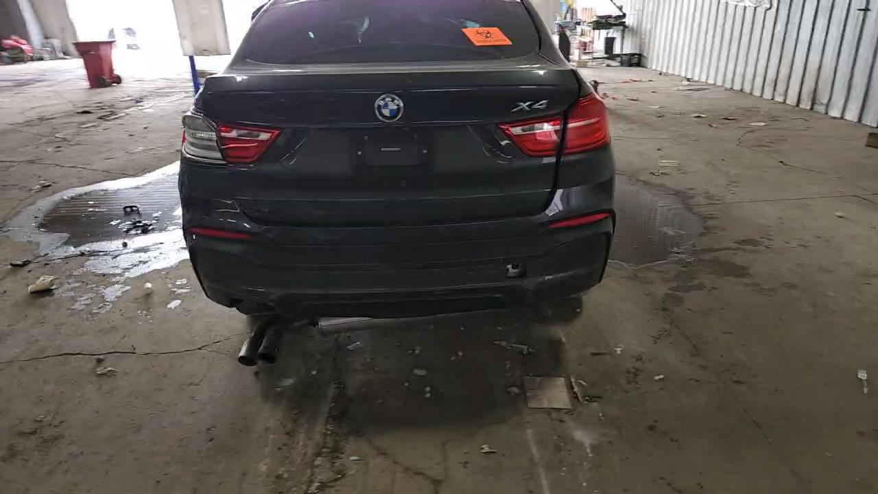 Фото: 5UXXW3C50J0T82021