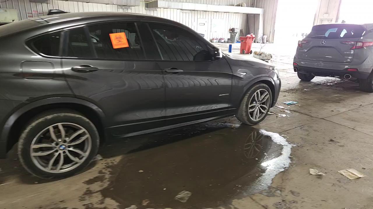 Фото: 5UXXW3C50J0T82021