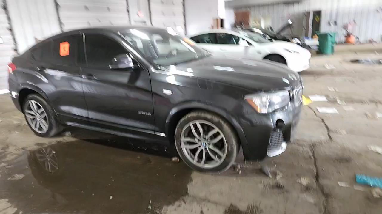 Фото: 5UXXW3C50J0T82021