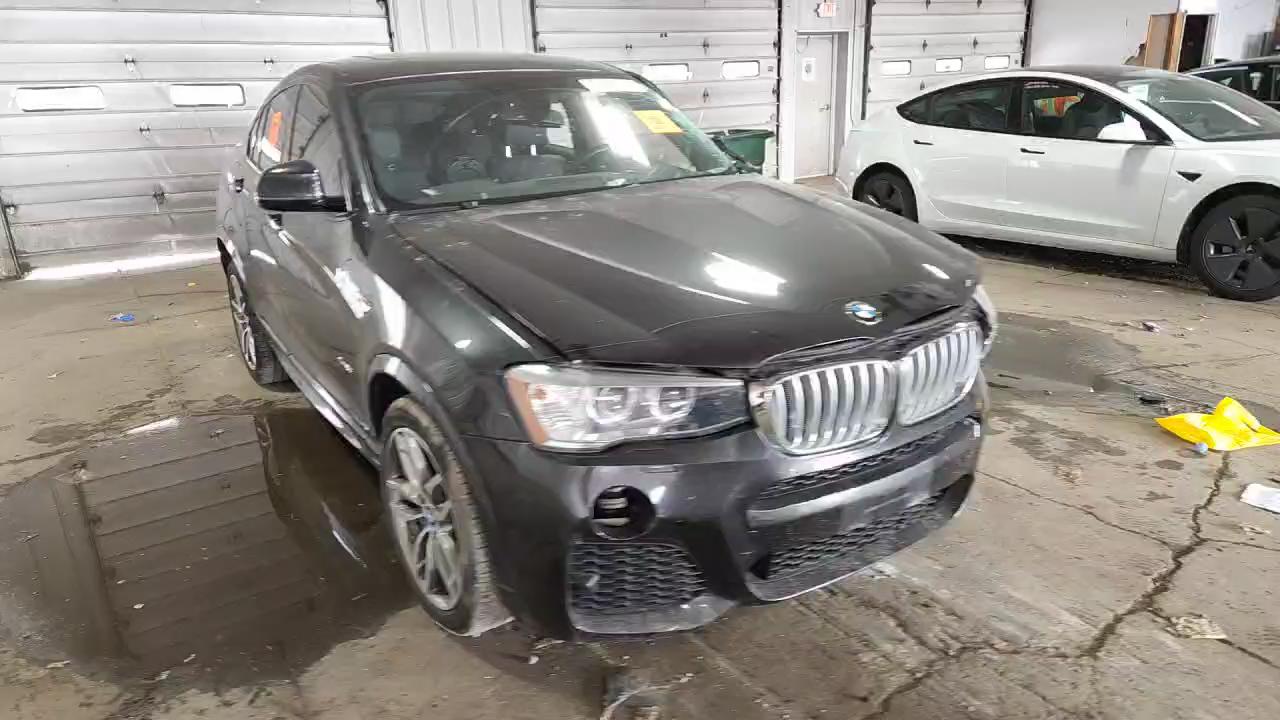 Фото: 5UXXW3C50J0T82021