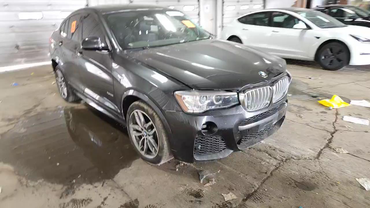 Фото: 5UXXW3C50J0T82021