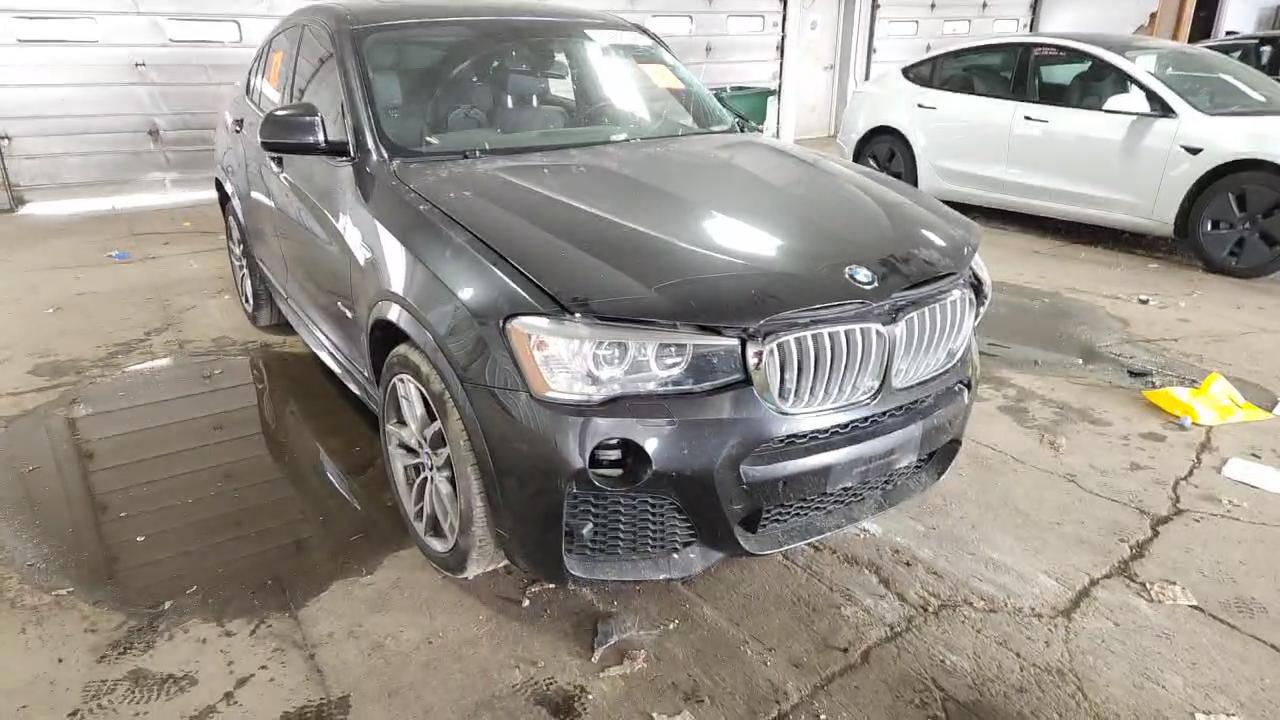 Фото: 5UXXW3C50J0T82021