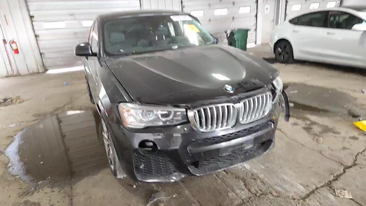 Фото: 5UXXW3C50J0T82021