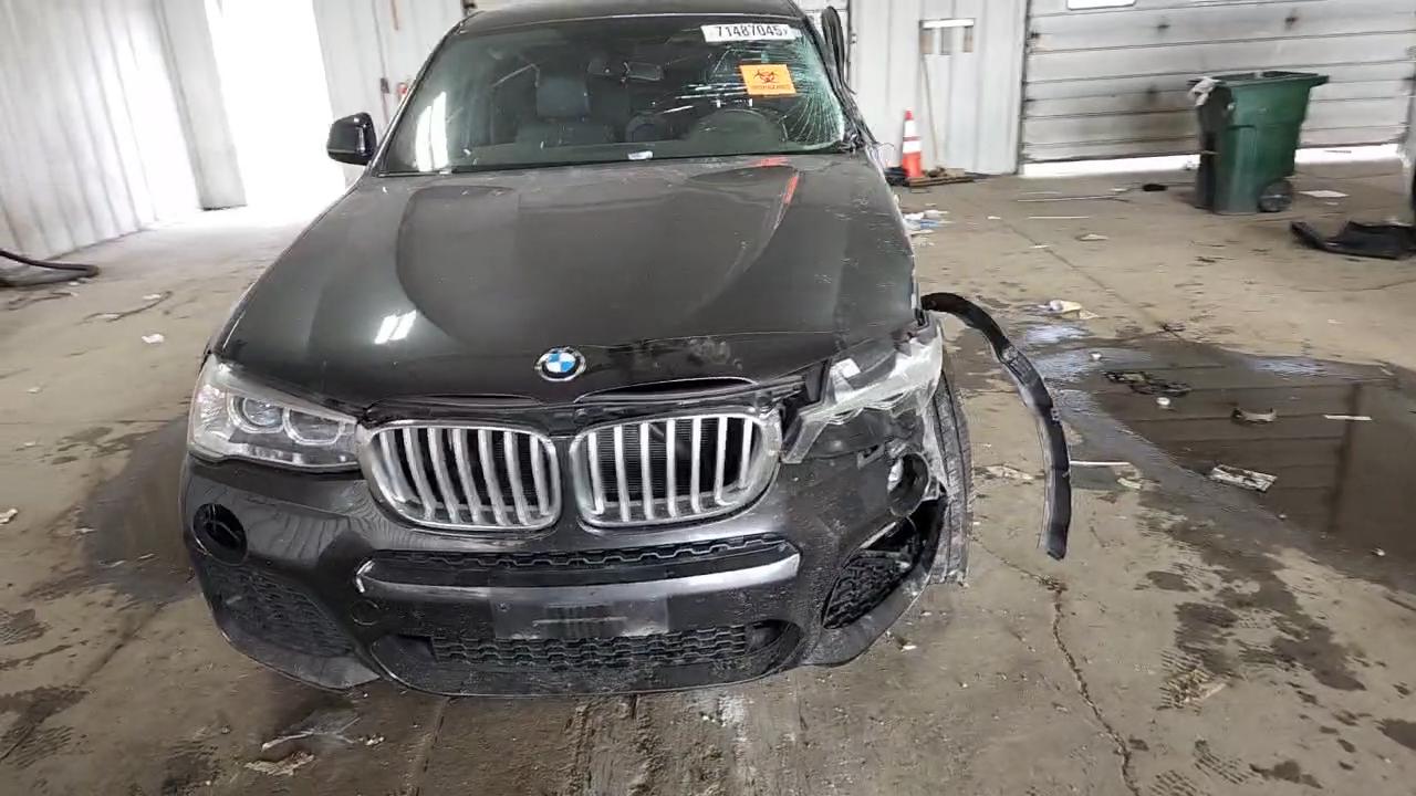 Фото: 5UXXW3C50J0T82021