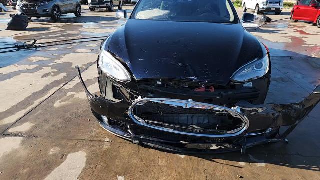 2015 Tesla Model S 85D VIN: 5YJSA1H26FF082280 Lot: 71009475