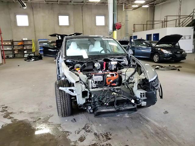 2026 Tesla Model Y VIN: 7SAYGDEE4TF338620 Lot: 80832495