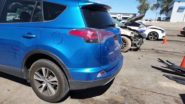 2017 Toyota Rav4 Xle VIN: JTMWFREV5HJ120173 Lot: 82147225