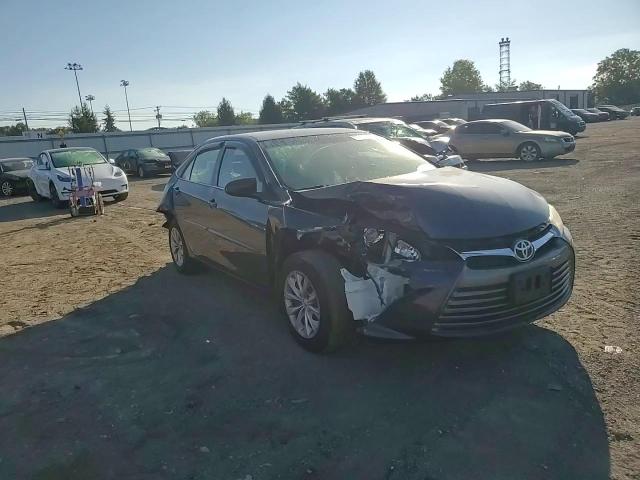 2016 Toyota Camry Le VIN: 4T1BF1FK6GU606293 Lot: 70666505