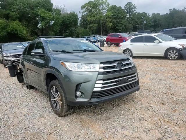 2017 Toyota Highlander Se VIN: 5TDKZRFH3HS197738 Lot: 81679275