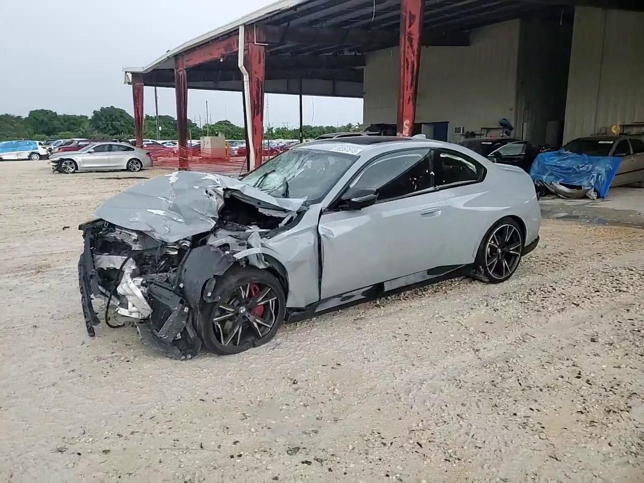 Фото: 3MW53CM08N8C41047