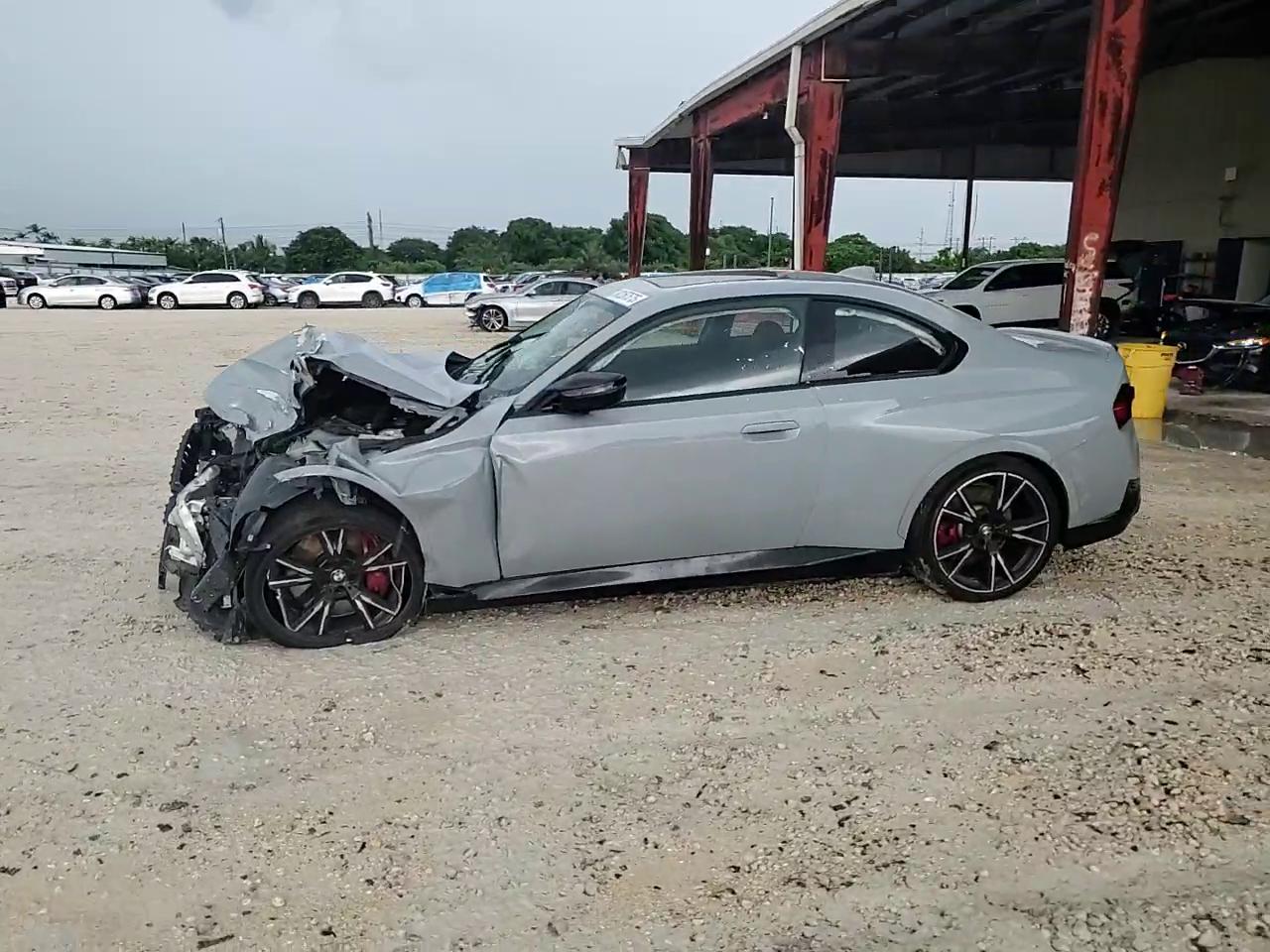 Фото: 3MW53CM08N8C41047