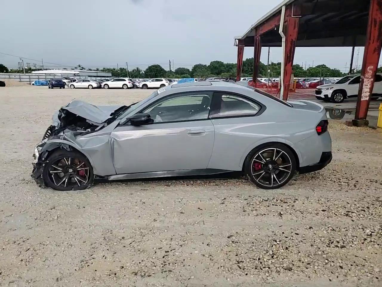 Фото: 3MW53CM08N8C41047