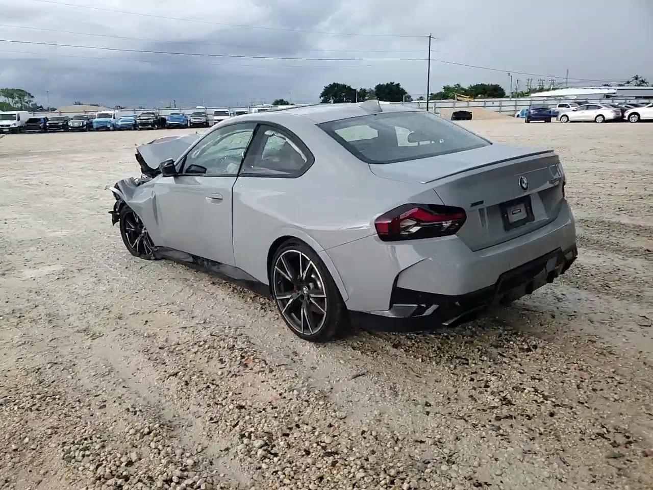 Фото: 3MW53CM08N8C41047