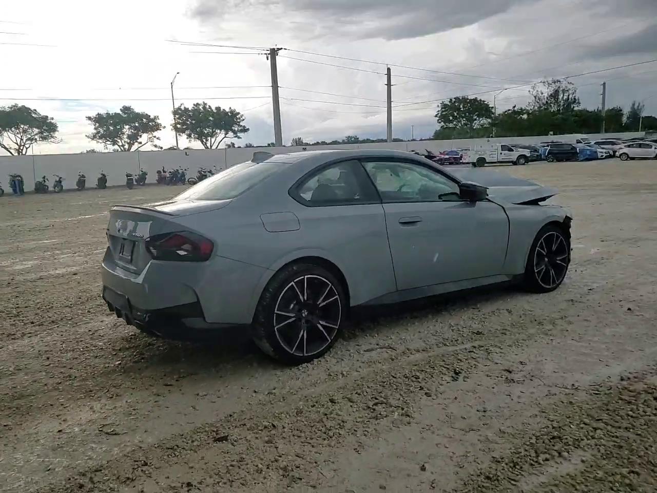 Фото: 3MW53CM08N8C41047