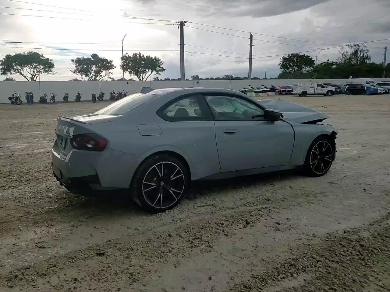 Фото: 3MW53CM08N8C41047