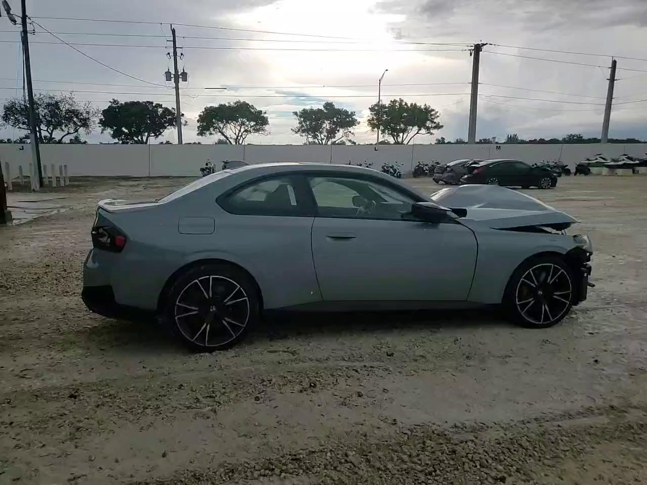 Фото: 3MW53CM08N8C41047