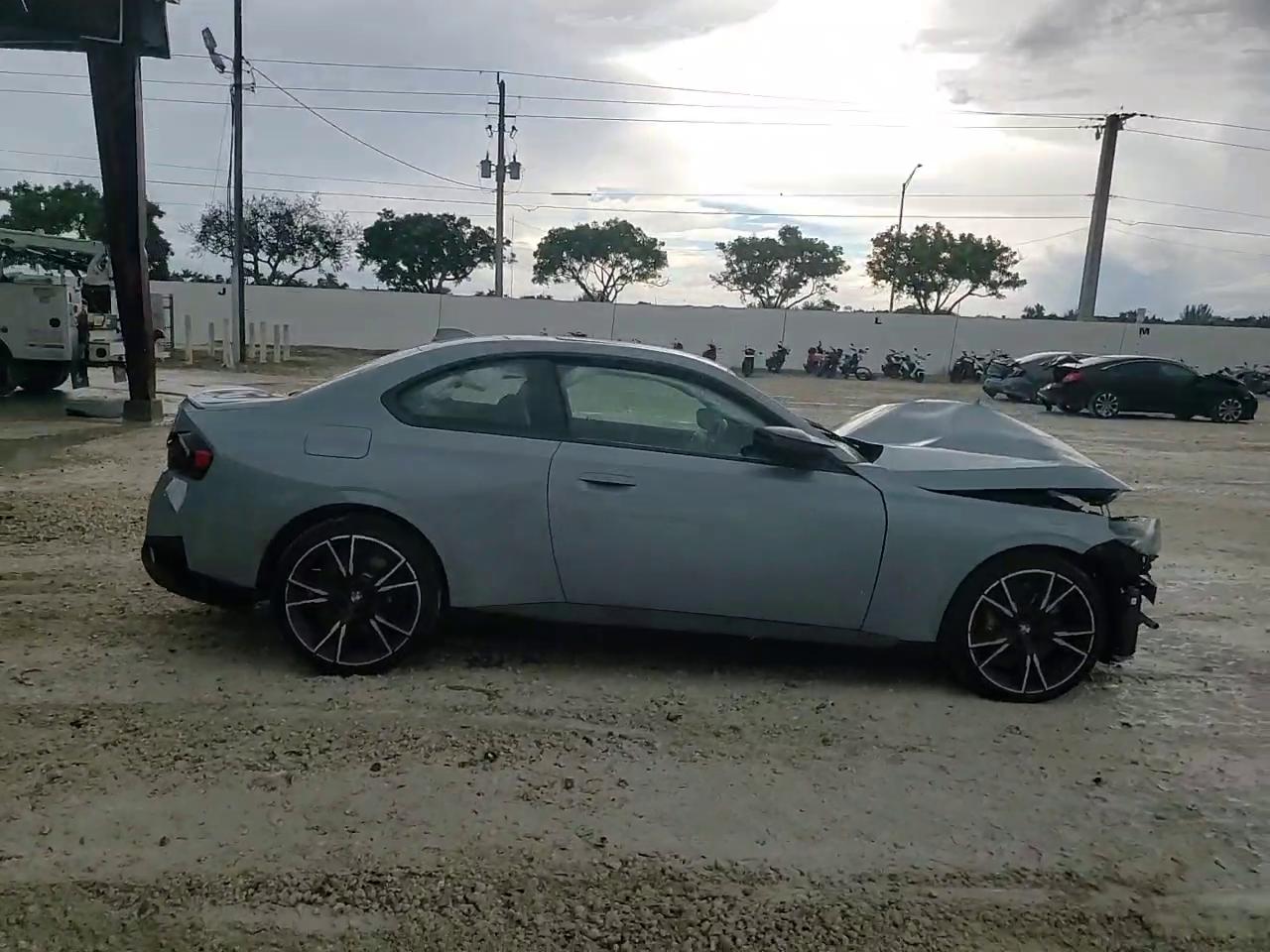 Фото: 3MW53CM08N8C41047