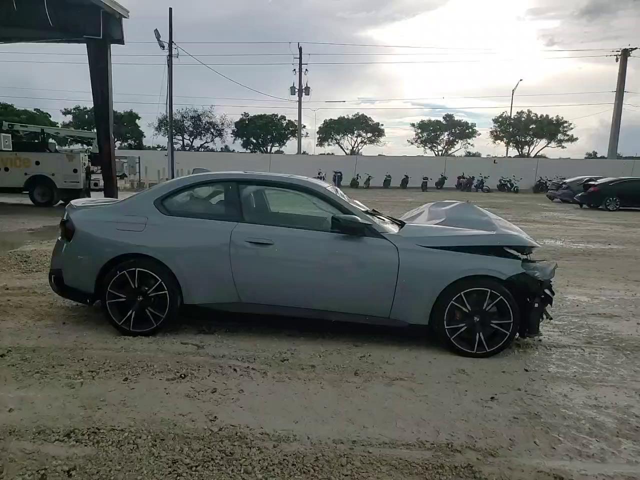 Фото: 3MW53CM08N8C41047