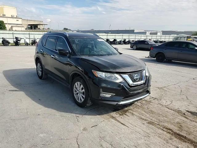 2017 Nissan Rogue S VIN: JN8AT2MT2HW399440 Lot: 81885535