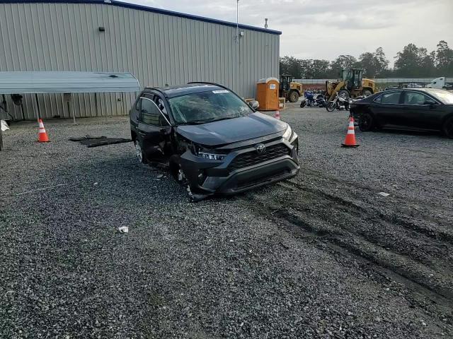 2020 Toyota Rav4 Xle VIN: 2T3W1RFV8LC063525 Lot: 81641625