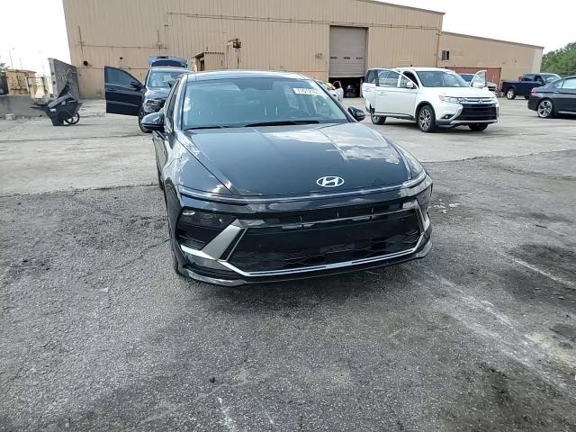 2025 Hyundai Sonata Sel VIN: KMHL14JA0SA443587 Lot: 71612105