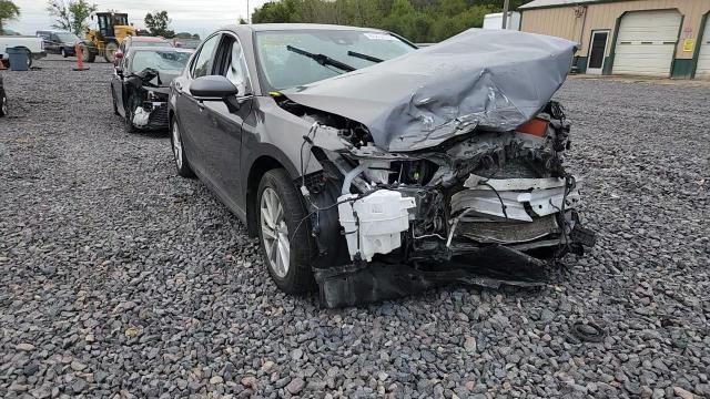 2022 Toyota Camry Le VIN: 4T1R11AK5NU075587 Lot: 83808935