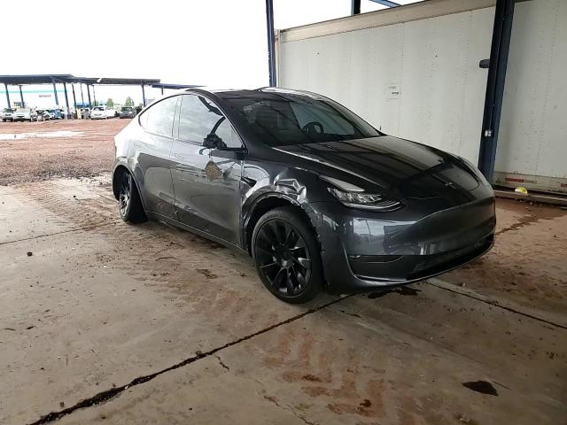 2022 Tesla Model Y VIN: 7SAYGDEE9NA022470 Lot: 71246535