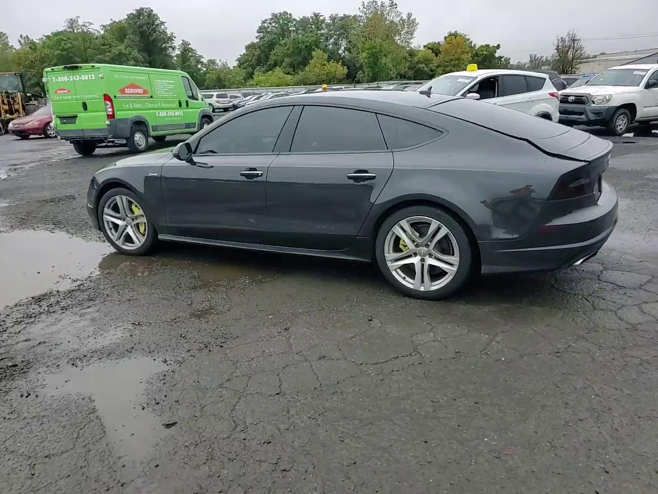 Фото: WAUW2BFC5HN078576